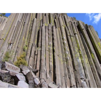 pierre de basalte pour l'aménagement de jardin