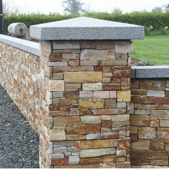 chapeau de jetée en granit