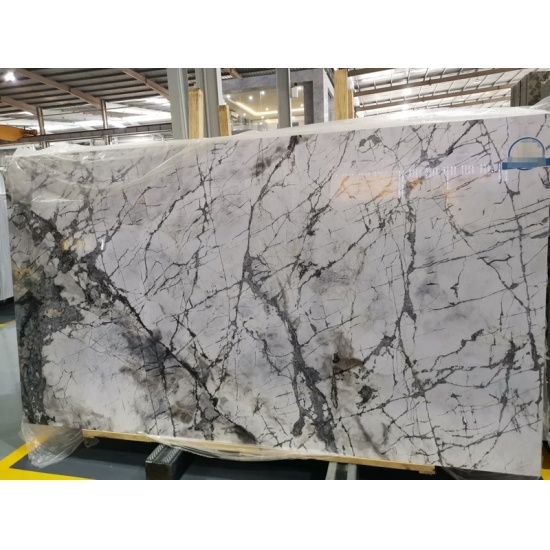 lumière invisible marbre azerocare