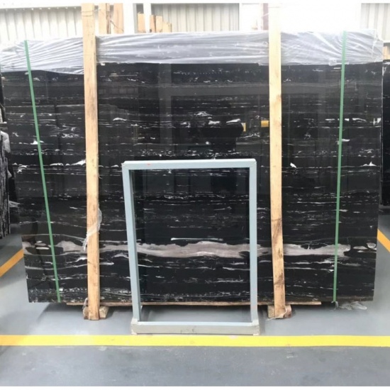 dragon d'argent en marbre